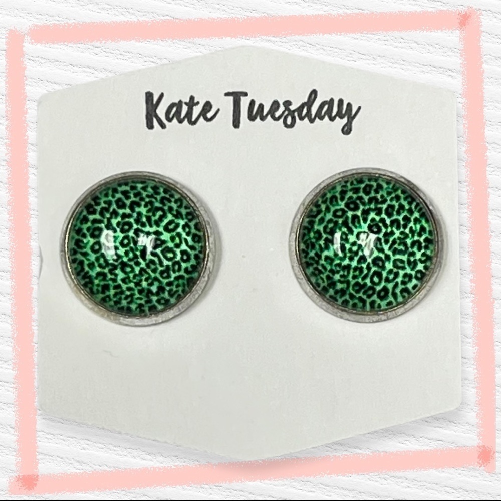5/$20 green leopard‎ print round earrings